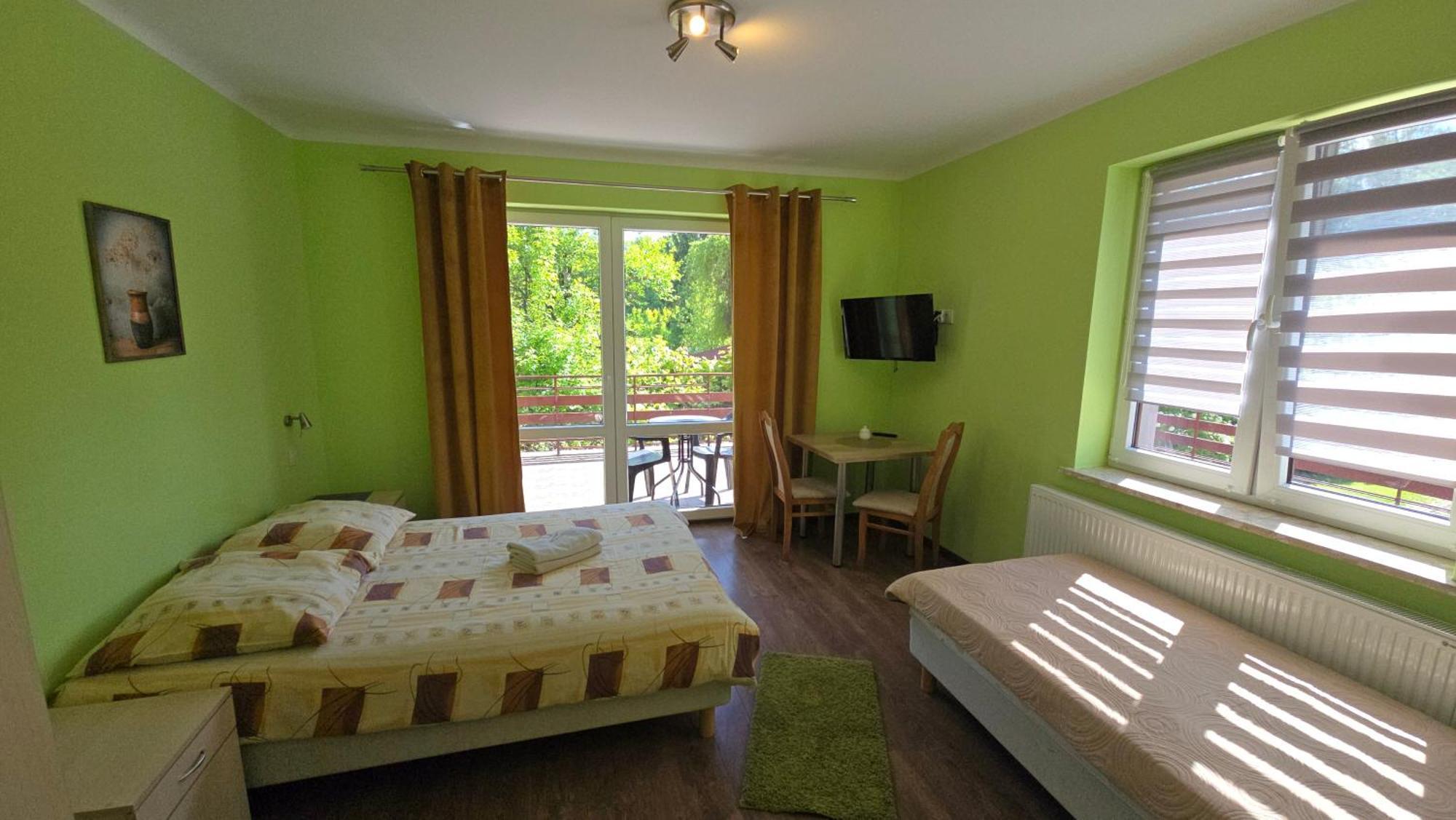Pokoje Goscinne Stokrotka Naleczow Bagian luar foto